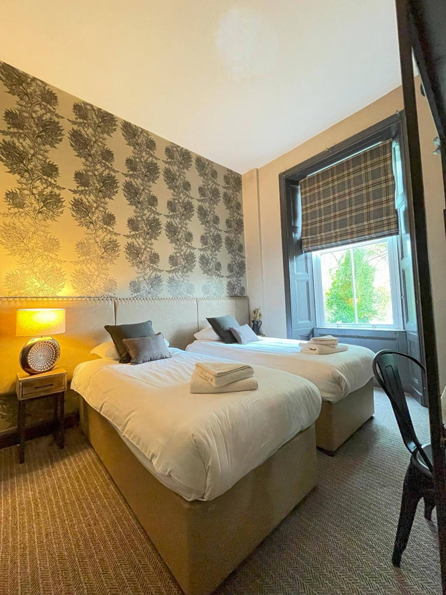 Traquair Arms Hotel Innerleithen Eksteriør billede