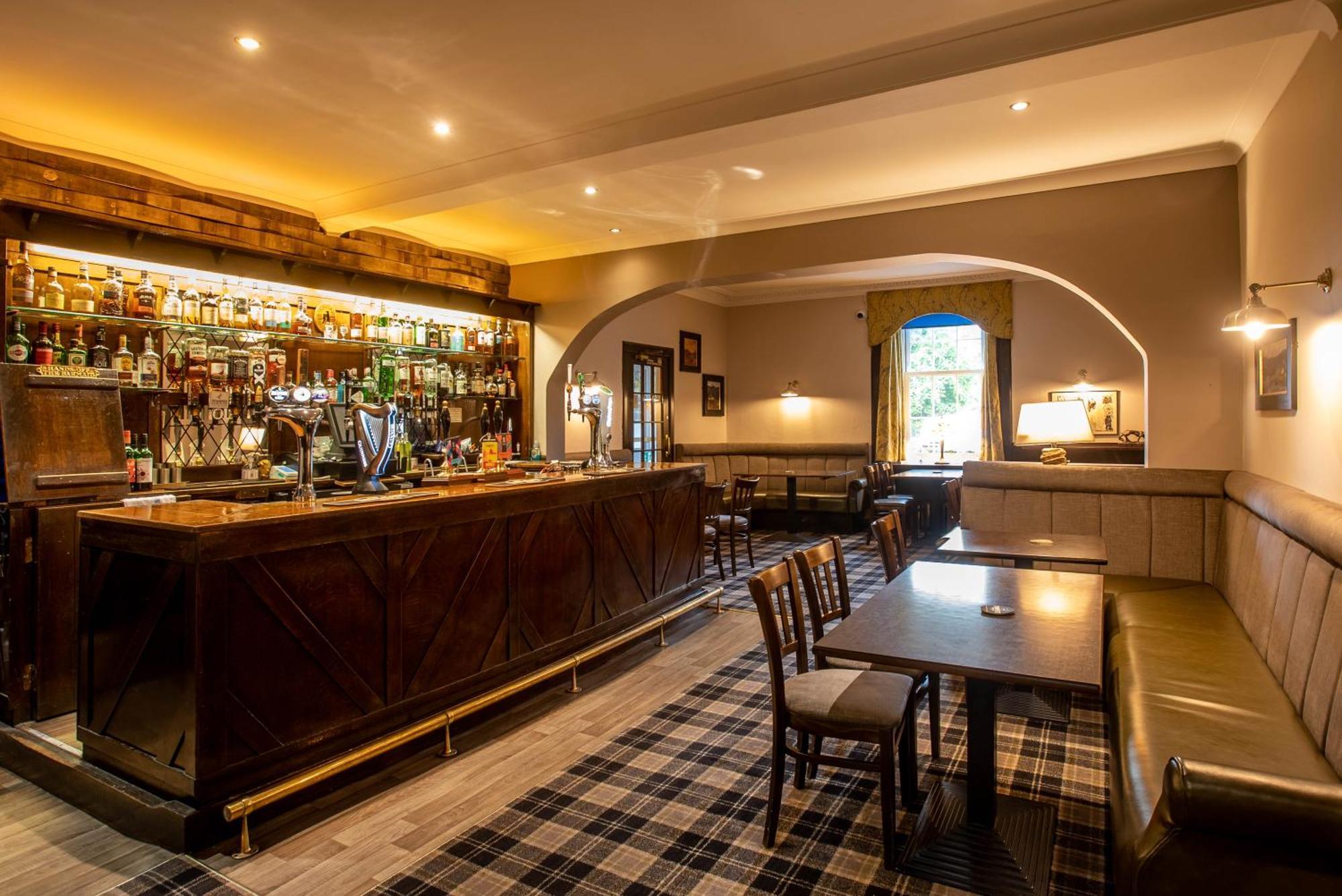 Traquair Arms Hotel Innerleithen Eksteriør billede